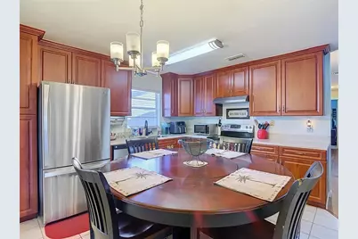 620 Stillview Circle, Brandon, FL 33510 - Photo 11