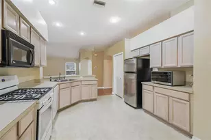 9909 Bridgeton Dr, Tampa, FL 33626 - Photo 17