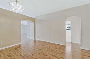 9909 Bridgeton Dr, Tampa, FL 33626 - Photo 5