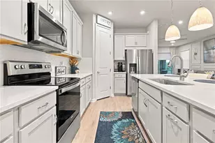 6086 Timberdale Ave, Wesley Chapel, FL 33545 - Photo 11