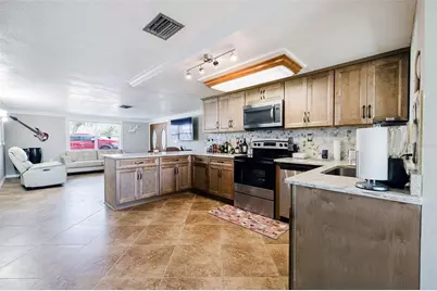 13637 Lagoon Drive, Hudson, FL 34667 - Photo 9