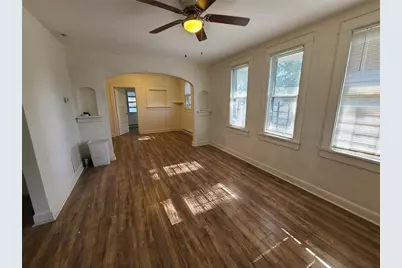 1060 18th Avenue S, Saint Petersburg, FL 33705 - Photo 3