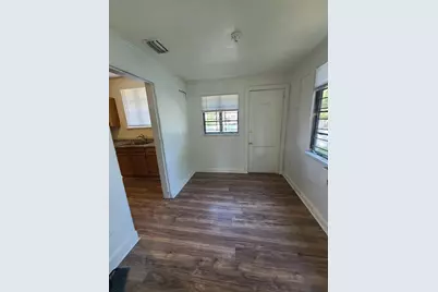 1060 18th Avenue S, Saint Petersburg, FL 33705 - Photo 23