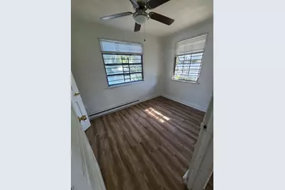 1060 18th Avenue S, Saint Petersburg, FL 33705 - Photo 21