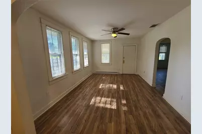 1060 18th Avenue S, Saint Petersburg, FL 33705 - Photo 7