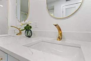 4900 Brittany Dr S, Saint Petersburg, FL 33715 - Photo 23