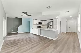 4363 Tyler Cir N, Saint Petersburg, FL 33709 - Photo 9