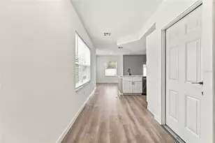 4363 Tyler Cir N, Saint Petersburg, FL 33709 - Photo 7