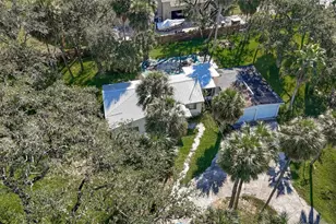 512 S 51st St, Tampa, FL 33619 - Photo 23
