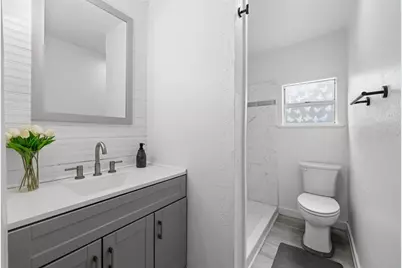 2204 N 10th Street, Tampa, FL 33605 - Photo 11