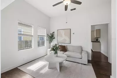 2204 N 10th Street, Tampa, FL 33605 - Photo 9