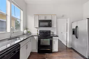 2204 N 10th St, Tampa, FL 33605 - Photo 5