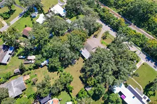 1210 Front St, Valrico, FL 33594 - Photo 7