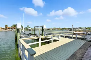 545 Boca Ciega Point Blvd N, Saint Petersburg, FL 33708 - Photo 41