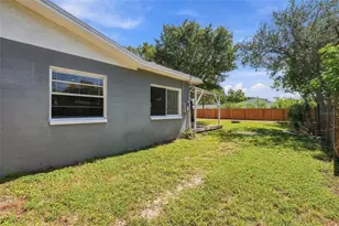 4586 42nd Ave N, Saint Petersburg, FL 33714 - Photo 21