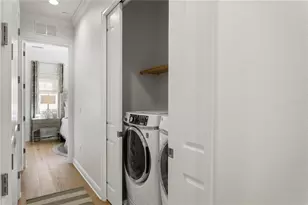 400 Regent Ln N, Saint Petersburg, FL 33701 - Photo 33