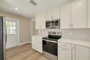 3138 Yale St N, Saint Petersburg, FL 33713 - Photo 9