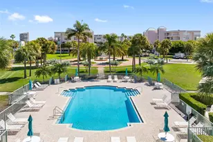 8021 Sailboat Key Blvd S, Saint Petersburg, FL 33707 - Photo 23