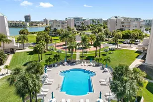8021 Sailboat Key Blvd S, Saint Petersburg, FL 33707 - Photo 45