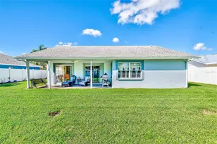 8747 Glen Lakes Blvd N, Saint Petersburg, FL 33702 - Photo 37