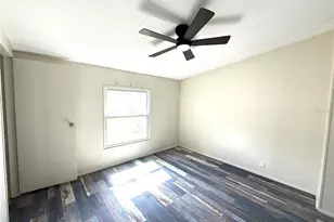5111 Hill Dr, Zephyrhills, FL 33542 - Photo 15