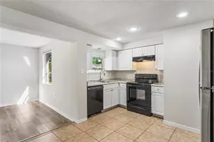 4655 48th Ave N, Saint Petersburg, FL 33714 - Photo 5