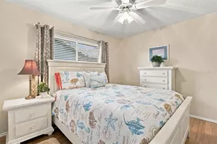 1743 Macdonnell Dr, Palm Harbor, FL 34684 - Photo 25