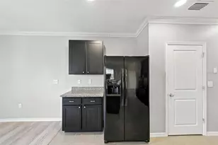 8028 Pelican Reed Cir, Wesley Chapel, FL 33545 - Photo 11
