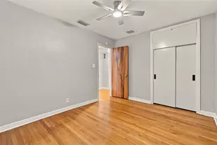 1146 30th Ave N, Saint Petersburg, FL 33704 - Photo 21