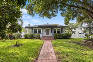 1146 30th Ave N, Saint Petersburg, FL 33704 - Photo 1