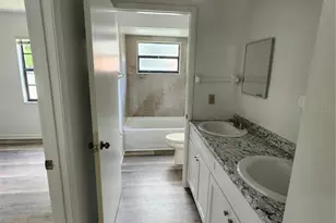4215 W Ohio Ave, Tampa, FL 33614 - Photo 15