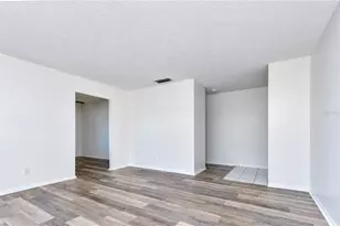 1131 84th Ave N, Saint Petersburg, FL 33702 - Photo 7