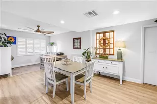 8473 17th St N, Saint Petersburg, FL 33702 - Photo 9