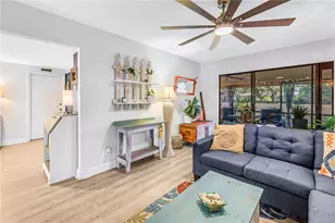 8473 17th St N, Saint Petersburg, FL 33702 - Photo 15