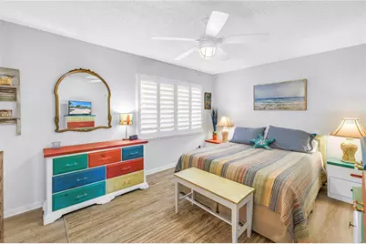 8473 17th Street N, Saint Petersburg, FL 33702 - Photo 25