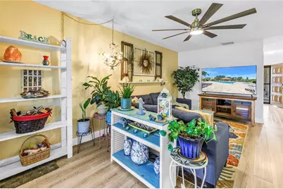 8473 17th Street N, Saint Petersburg, FL 33702 - Photo 17