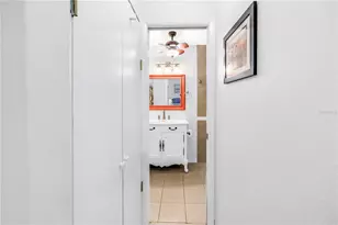 8473 17th St N, Saint Petersburg, FL 33702 - Photo 27