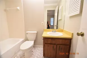 10016 N Ninevah Rd, Tampa, FL 33617 - Photo 19