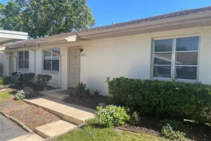 2232 Grenadier Dr, Sun City Center, FL 33573 - Photo 3