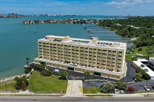 100 Bluff View Dr, Belleair Bluffs, FL 33770 - Photo 1