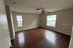 5280 Beachview Dr, Spring Hill, FL 34606 - Photo 7