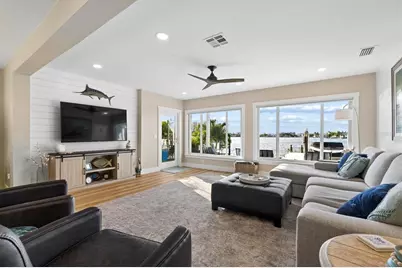 112 Wall Street, Redington Shores, FL 33708 - Photo 5