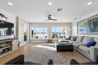 112 Wall Street, Redington Shores, FL 33708 - Photo 3