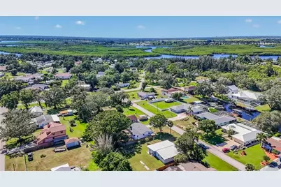 408 13th Street SW, Ruskin, FL 33570 - Photo 61