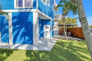 14500 N Bayshore Dr, Madeira Beach, FL 33708 - Photo 13