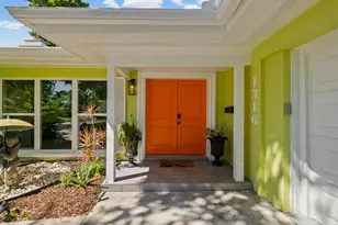 1316 Golf View Dr, Belleair, FL 33756 - Photo 3