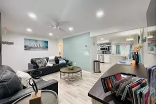 10940 Dorothy Ln, Largo, FL 33774 - Photo 9
