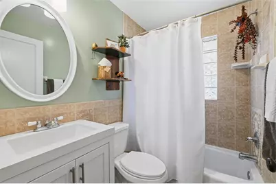 1423 E Henry Avenue, Tampa, FL 33604 - Photo 21