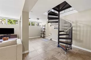 1423 E Henry Ave, Tampa, FL 33604 - Photo 23