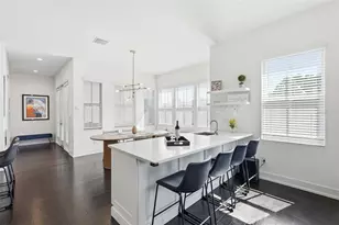 1208 5th St S, Saint Petersburg, FL 33701 - Photo 7